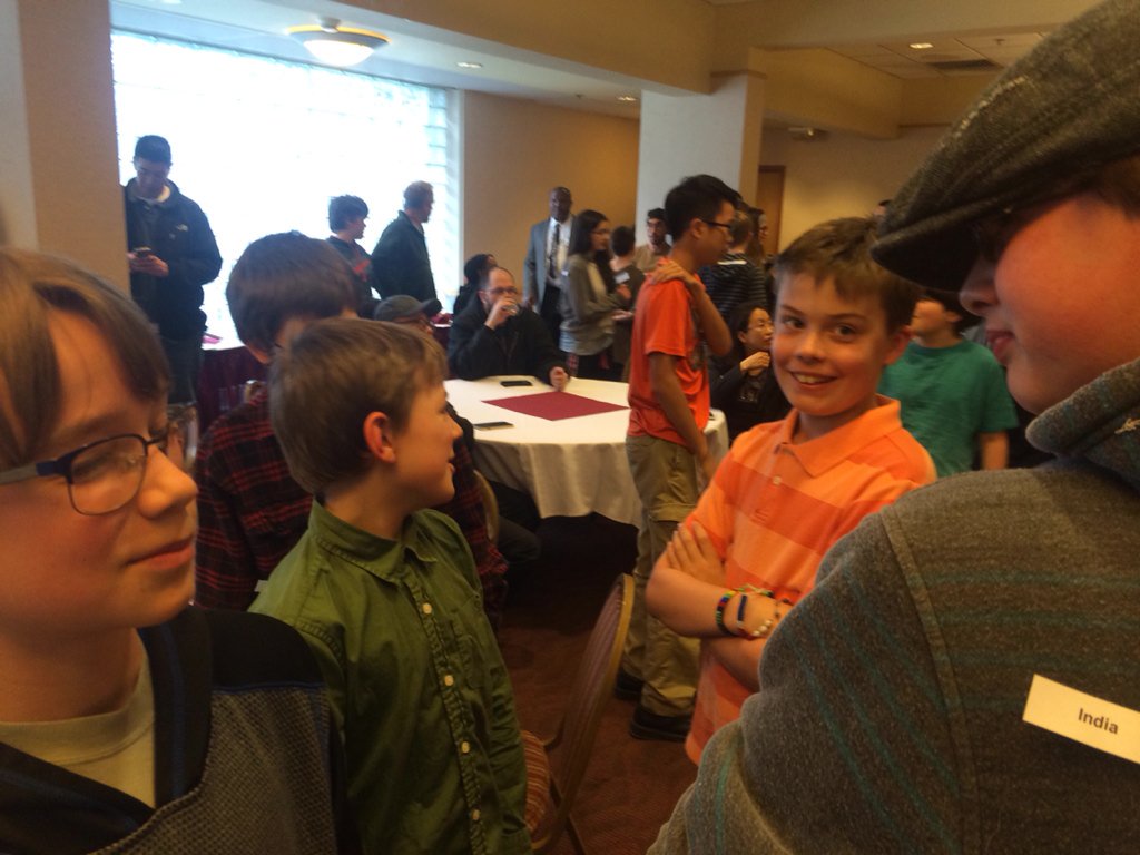 alaskageo's tweet photo. Having fun at the GeoGreet on the eve of AK #natgeobee. https://t.co/M0eo2syd9P