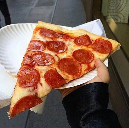 F4NWOM4N tweet picture