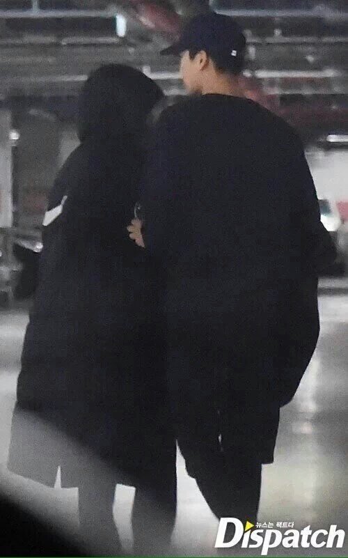 exobibimbap's tweet photo. fuck the height difference O <-<-<-< https://t.co/naZ7oZFvNq