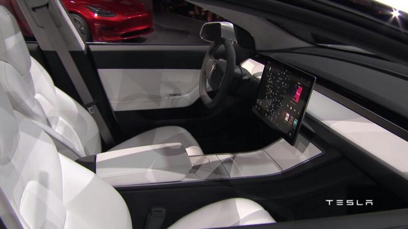 flyforeign__'s tweet photo. @MKBHD Such a stunning interior 🙌🙌 https://t.co/QRuJhT3lfS
