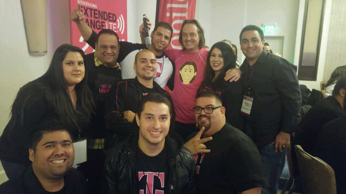 SalVasquez74's tweet photo. @JohnLegere you are very inspiring John glad I got to meet you. You are the man https://t.co/lfM4wUgeSP