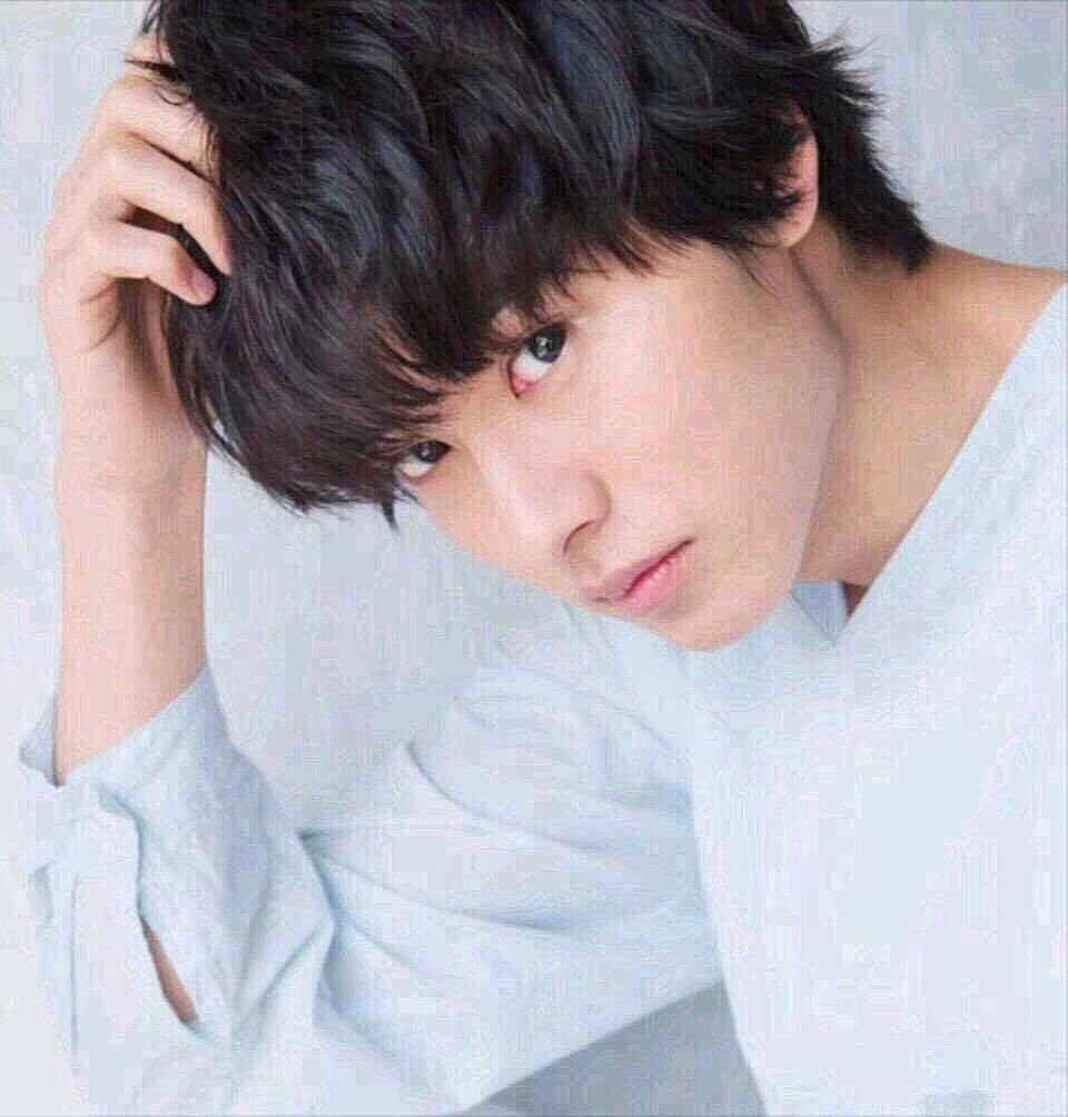 kentao_lovedesu's tweet photo. RTよろしくです！☁️🌈

#山﨑賢人好きな人RT 

#山﨑賢人君に壁ドンされたい人RT 

#けんたお応援する人RT 

#RTした賢友さん全員フォロー https://t.co/fqIqOyiM0a