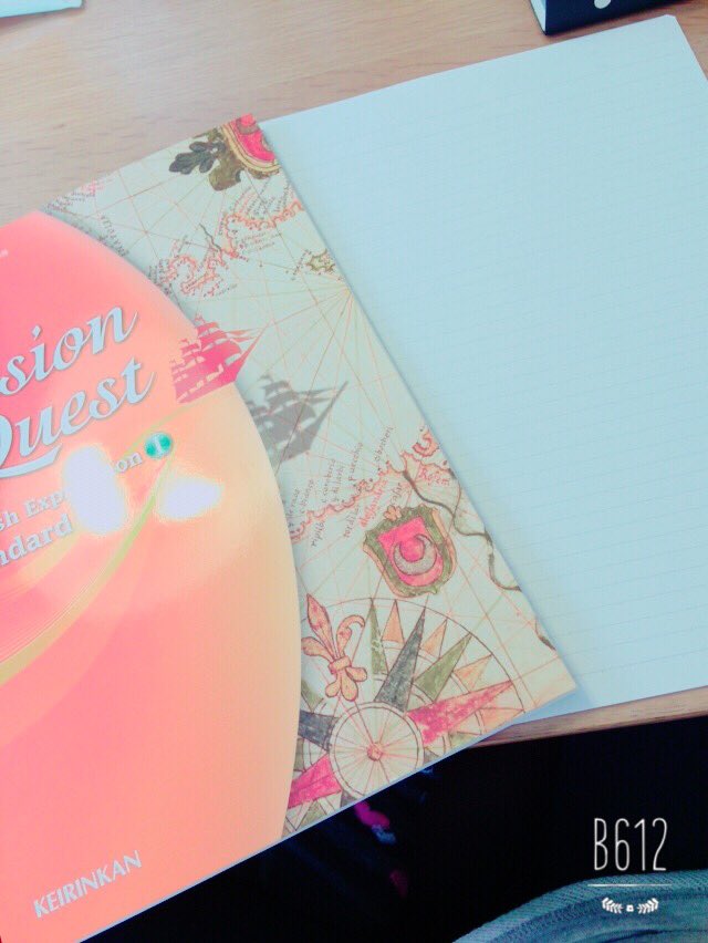 YDK_study's tweet photo. 今日は高校英語の予習✊🏻
地震怖かったぁぁ😵 https://t.co/OIoOYweOJh
