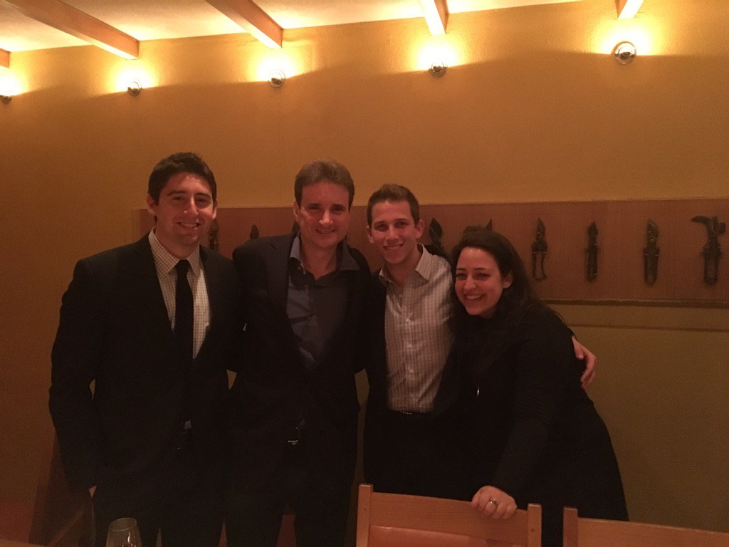 Had a great dinner with the Fordham <a href="/SportsLawForum/">Fordham Sports Law</a> executive board, incl. <a href="/klrosenb/">Katie</a> <a href="/zschreib41/">Zach Schreiber</a> and <a href="/greguff12/">Greg Uffner</a>