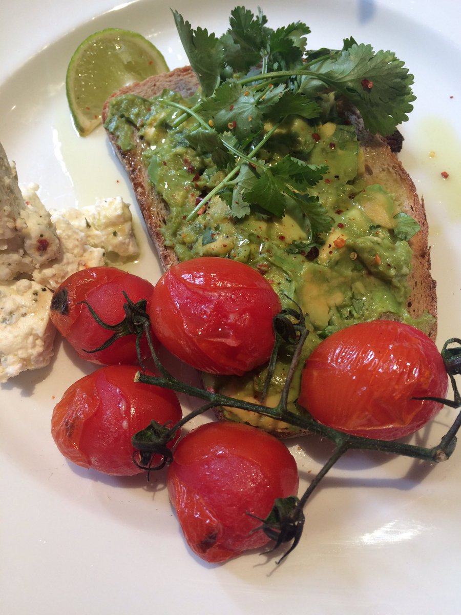 Cheeky weekday brunch <a href="/monkeynutstweet/">Monkeynuts burgers</a> as always best brunch in #crouchend @soholush
