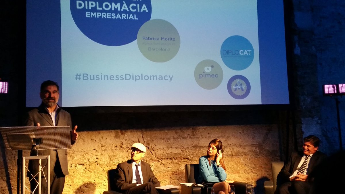 Etorrent64's tweet photo. @jordicuixart @ARANOWPackMach es defineix com "fill dels empresaris+obrers revolució industrial" #BusinessDiplomacy https://t.co/j718qUugbL