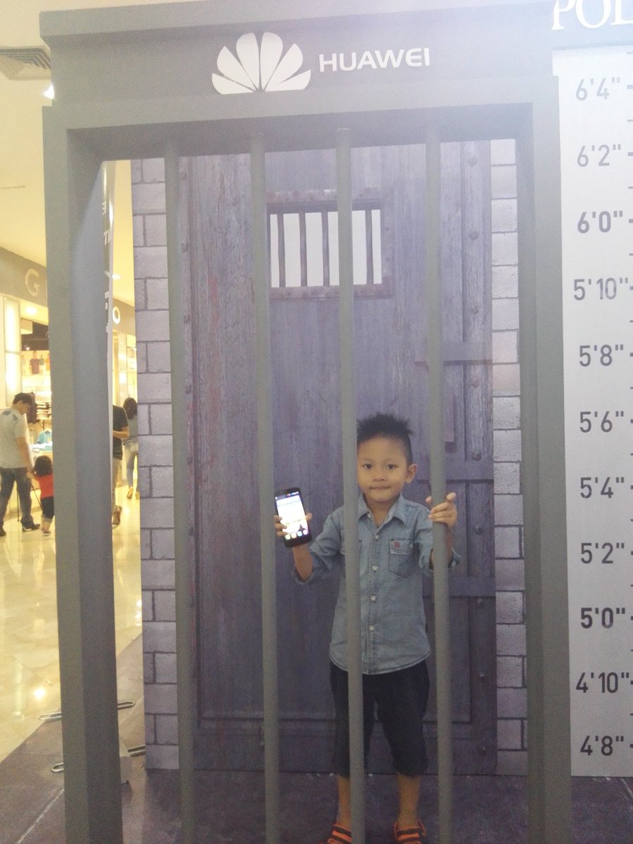 Aku udah pake huawei loh, mau dong hp huawei y5 nyaak . #HuaweiBvS #HuaweiPhotoComp