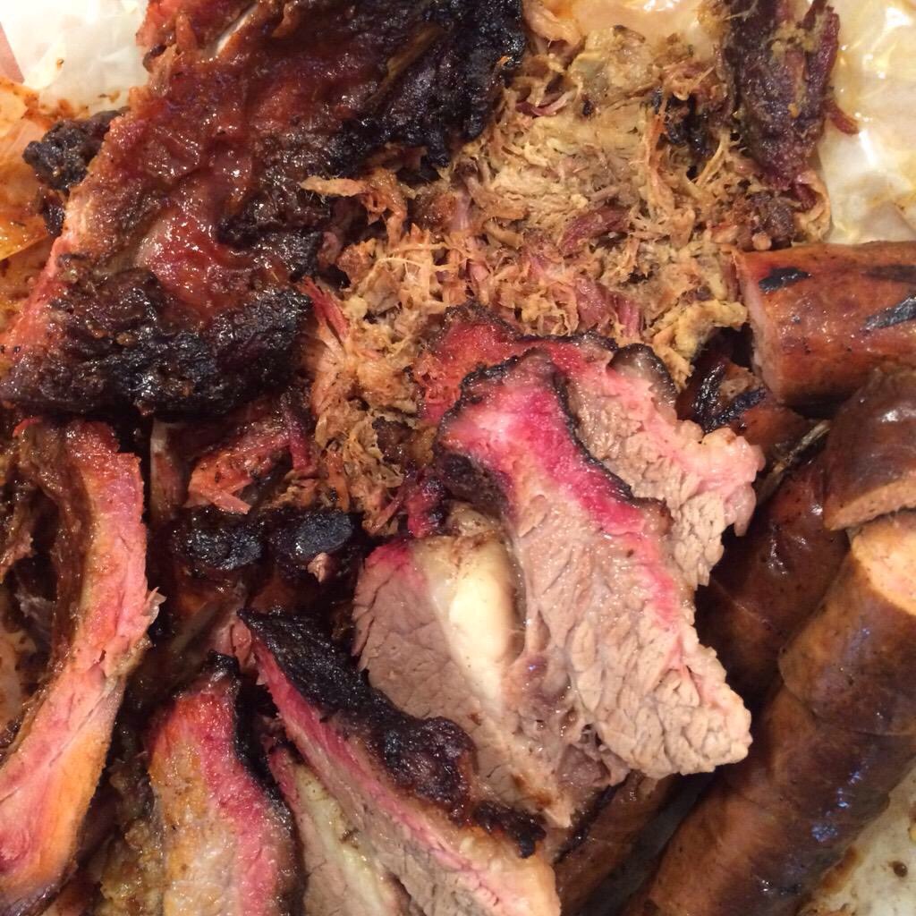 MuddysPitBBQ's tweet photo. This is no joke. @MuddysPitBBQ opens in 5 days! #April6 #itsworththedrivetoKeene #DoBelievetheHype https://t.co/2AKqawl1XP