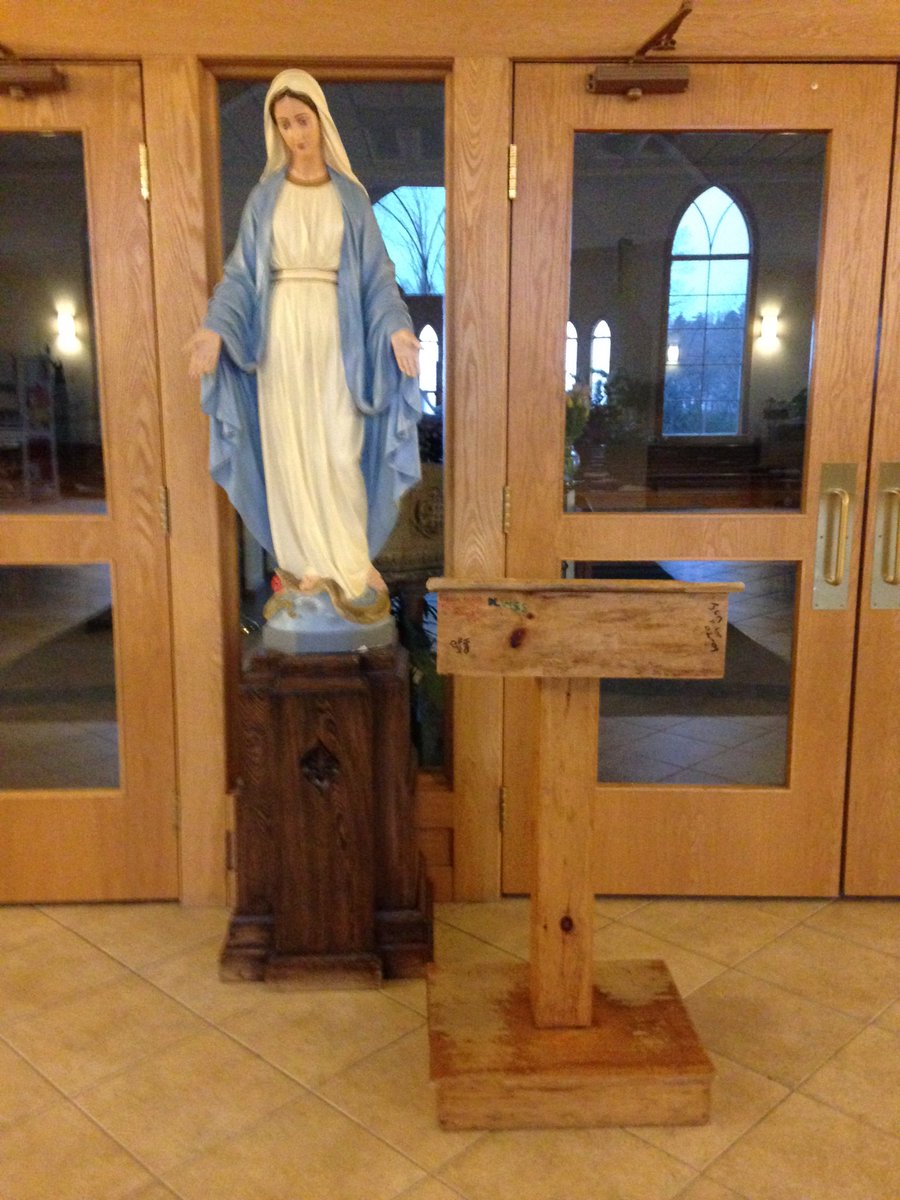 Runaway_Podium's tweet photo. Time for morning prayer https://t.co/TYlXaNbaNe