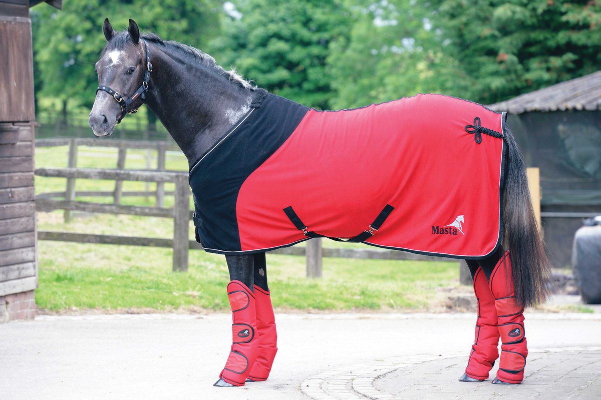Have you subscribed to H&amp;R yet? Do it now and receive this gorgeous @mastarugs show fleece! bit.ly/HRAPR16_SUBS
