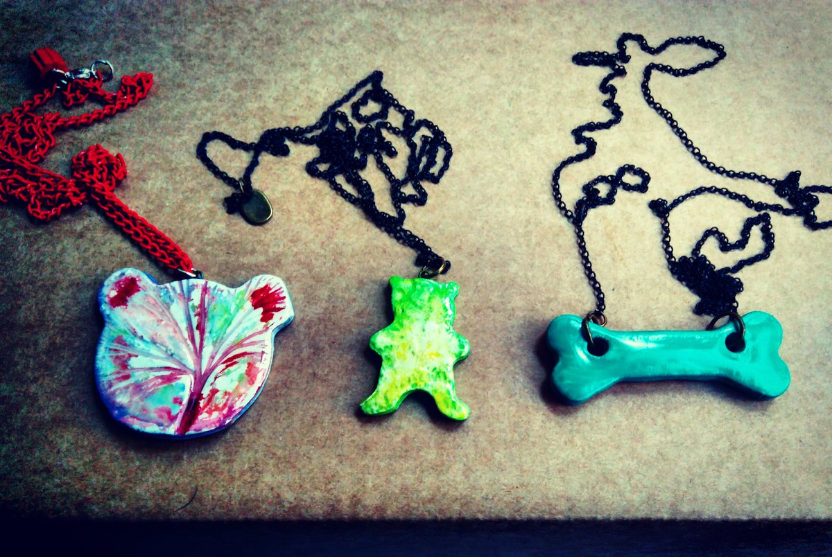 Radostina_Y's tweet photo. #necklaces #artsjobs #colorful  #ceramics #handpanted #thesweetone #fresh #streetfashion #love #handmadehour  #stuff https://t.co/2R1PK6hQtd