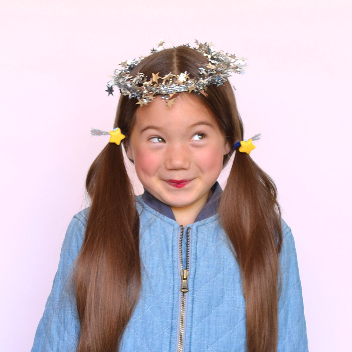 We love a good ponytail day. Make it even better with our shooting star pony-o's.