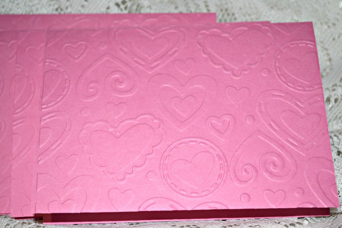 Cin_Dyanne's tweet image. Set of 4 Embossed Heart Cards with Hand Made Envelope / etsy.com/listing/265348… #Etsy #HandmadeEnvelope