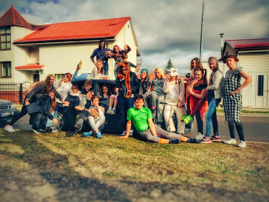 kulinska_sanija's tweet photo. Mūsu SUPERĪGĀ klase. 💪   / 8.b /
@citadaskola https://t.co/qs2V30kTsd