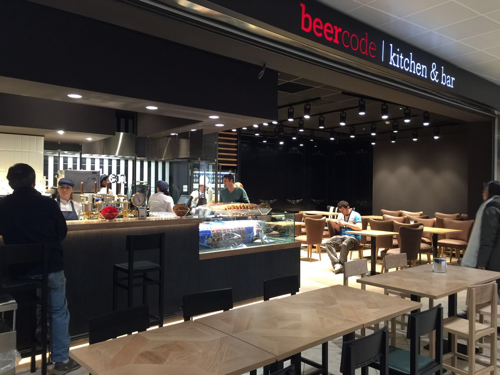 Aeroporto di Bologna on Twitter "Oggi apre il nuovo Beercode al 