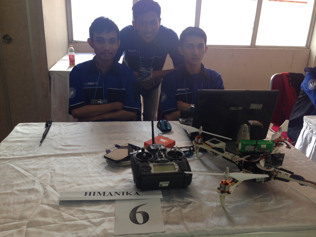 ETIME_PNJ's tweet photo. [Live Report] Tim Himanika (Universitas Negeri Yogyakarta) 
#ETIME2016 #InnovationEverySecond https://t.co/omg9dh7uHW