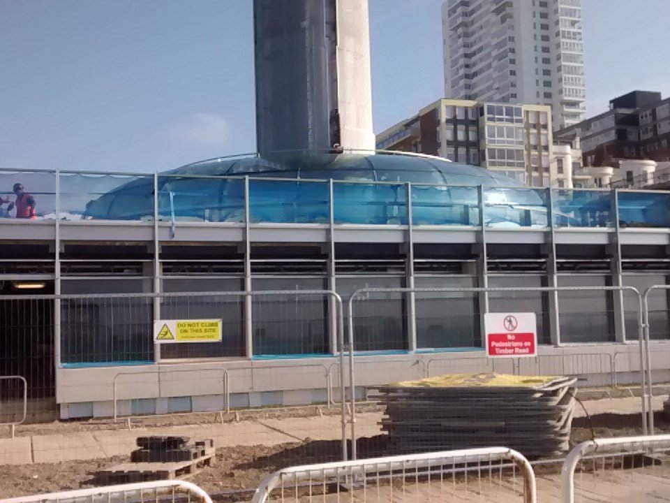i360_brighton's tweet photo. The hoardings are down - you can finally get a good look at our beach building. https://t.co/2i3dbRr6i2