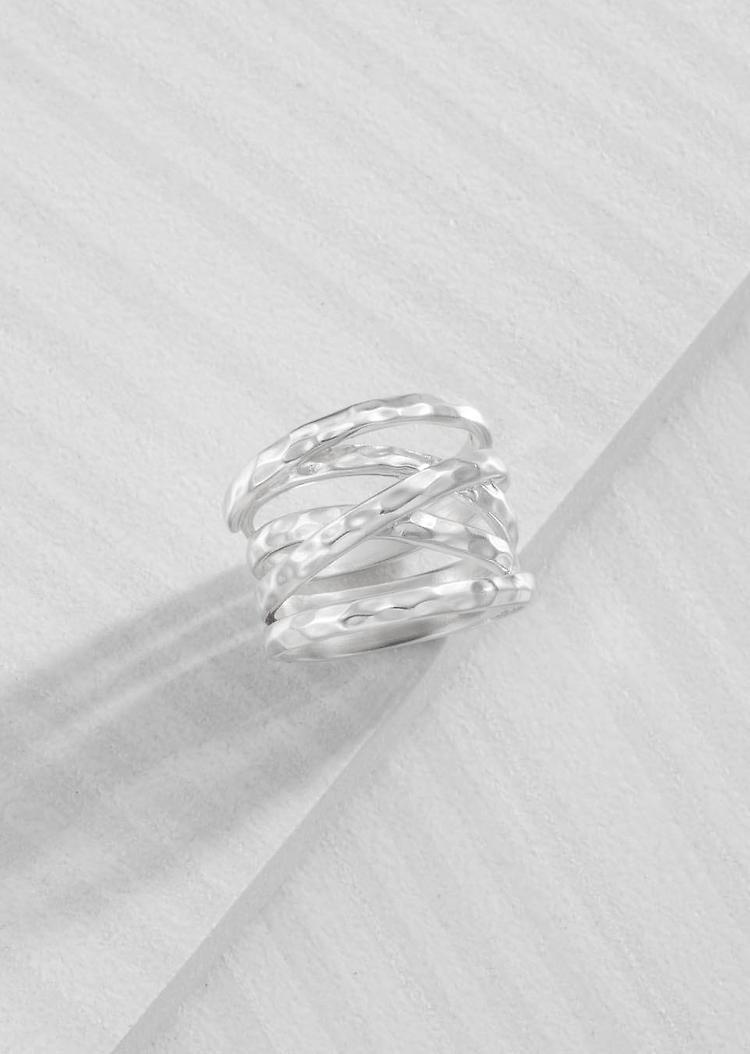 DonnasAvonSite's tweet photo. MULTI-FACETED!  Wrapped Up Ring https://t.co/81VvsJljsh #socialmedia #MothersDay #birthday #graduation #giftideas https://t.co/50OkA8rLhv