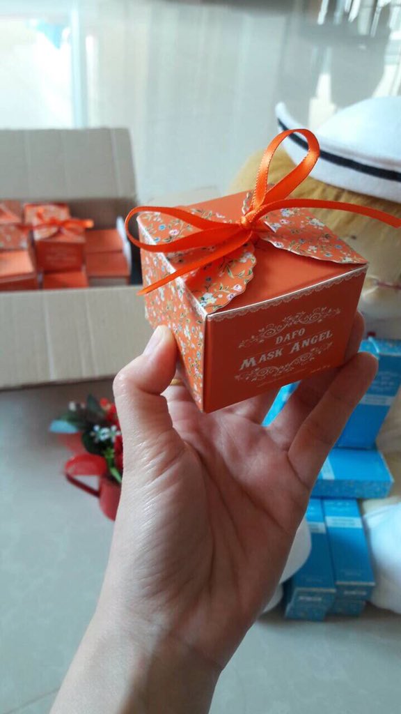 nitadaaaa's tweet photo. นอนดึกแค่ไหนตื่นมาก็ไม่โทรมหน้า แค่ทามาร์คนางฟ้าก่อนนอนเป็นประจำ ลูกค้าปลื้มมากค่า #maskangel👼 https://t.co/3hFPiSsHGc