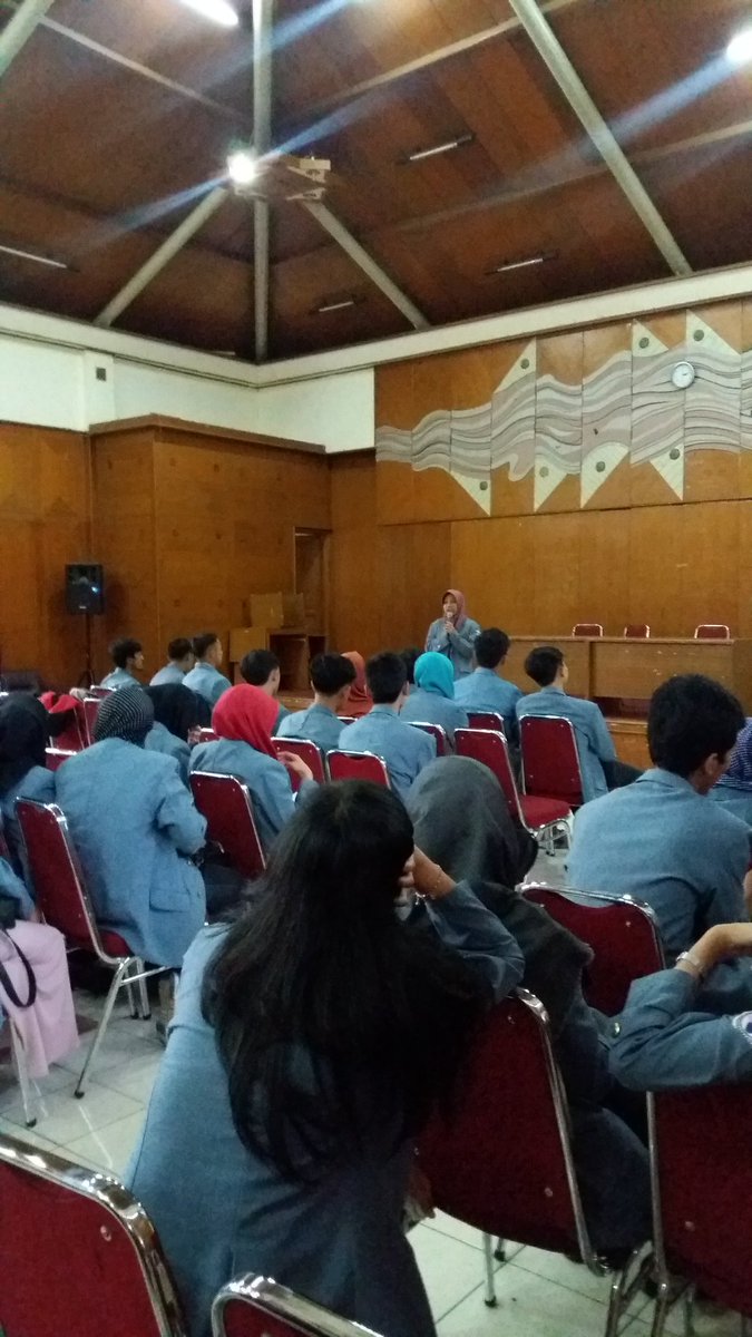 Sekarang lagi ada penyambutan dari Presiden Direksi dan Presiden Komisaris😊😊