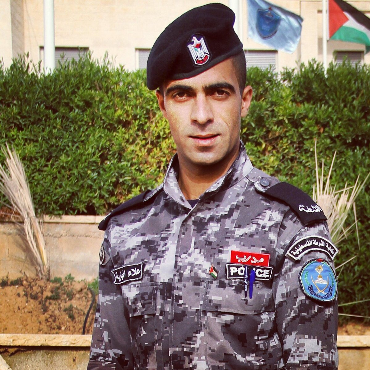 لا تحزَن إذا ما تركَك الحلم ، فكُلُّ الكنوز هكذا ، لا تهبُ نفسَها إلّا لمَنْ يتعبُ في البحثِ عنها
