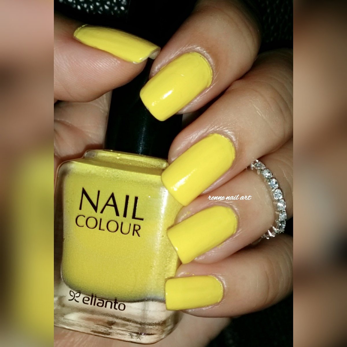 irenesubra's tweet image. #simplemadeeasy  #nailart  #renne
Today shade💅💛  loving it!😍