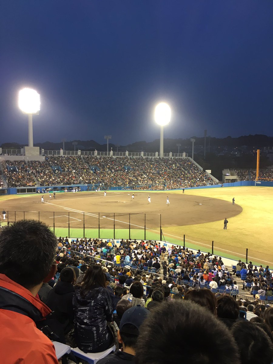 AAA2513414's tweet photo. 中田翔の先制３ランホームラン！ https://t.co/CeCJ6yTwUp
