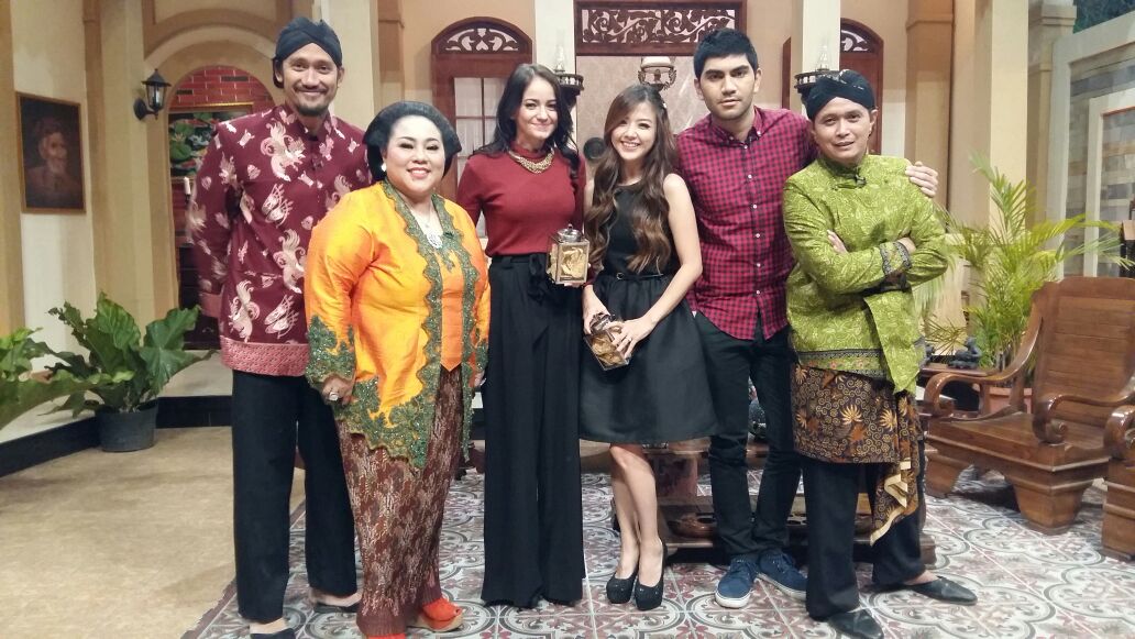 hari ino yang akan hadir di sanggar