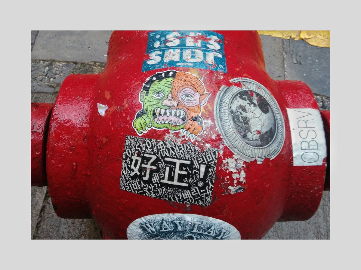 hello2Phyllis's tweet photo. #emotionalcity #SM6305 Graffi-city| fire hydrant monster. The city will turn angry if nobody pay attention to it. https://t.co/MOoKS2YQn5