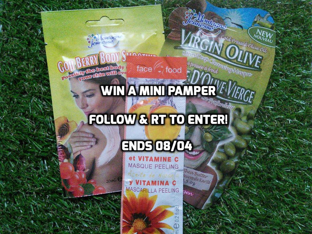 SMOKEYFORMBY's tweet image. RT @UKDailyDealz: Win a mini pamper!
FLW &amp;amp; RT to win these facemasks E: 8/4
#freebiefriday #winitwednesday  #gwml