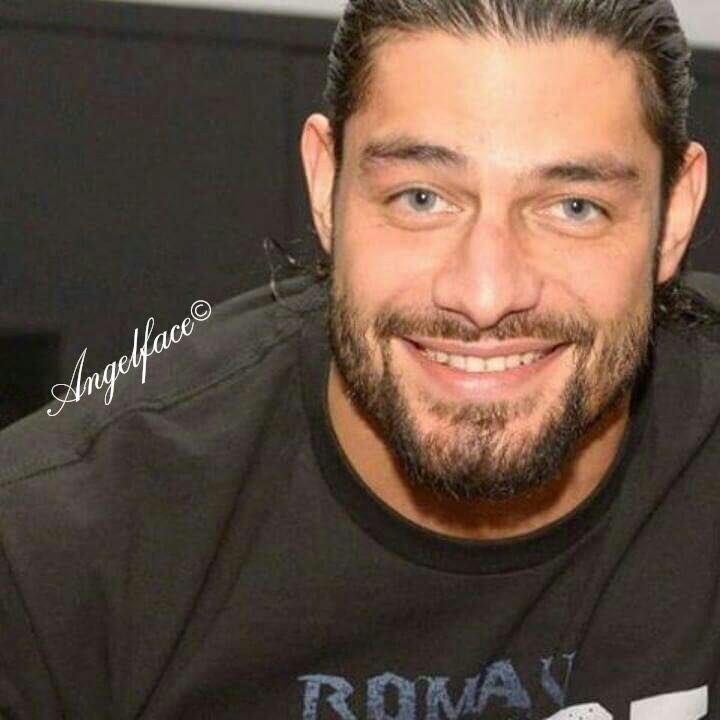 LeeshaNDessy's tweet photo. #ROMAN #CR2OWNR #EMPIRESHOWSPPRT #POSTCHEERSPICS #HESDEPENDINGONUS @WWERomanReigns @romanreigns568 https://t.co/x9B9FuoODU