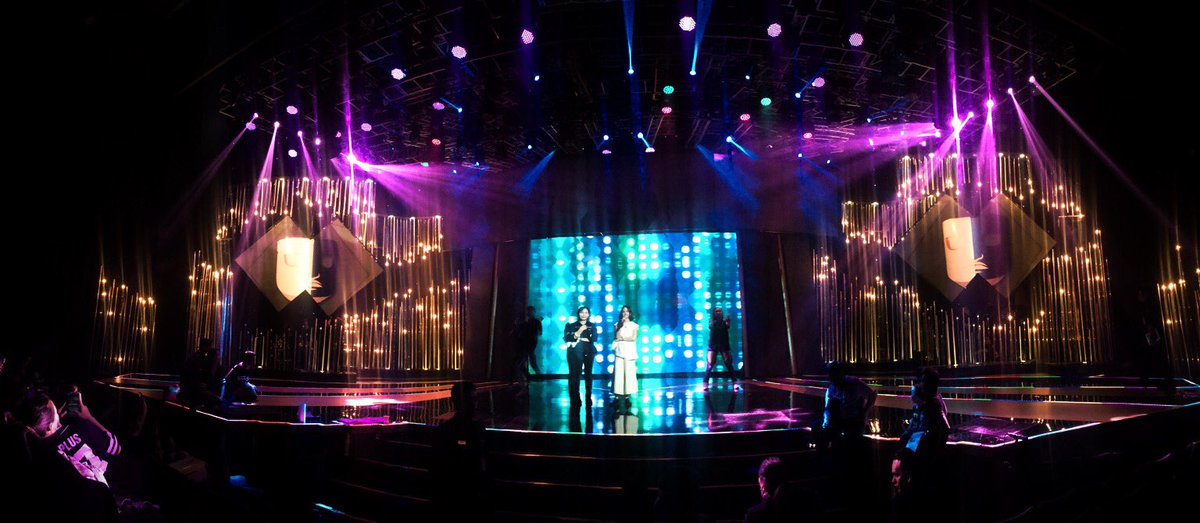 Suasana rehearsal Usmar Ismail Awards @uia206 yang akan tayang live besok pukul 20.30 wib <a href="/TRANS7/">TRANS7</a>