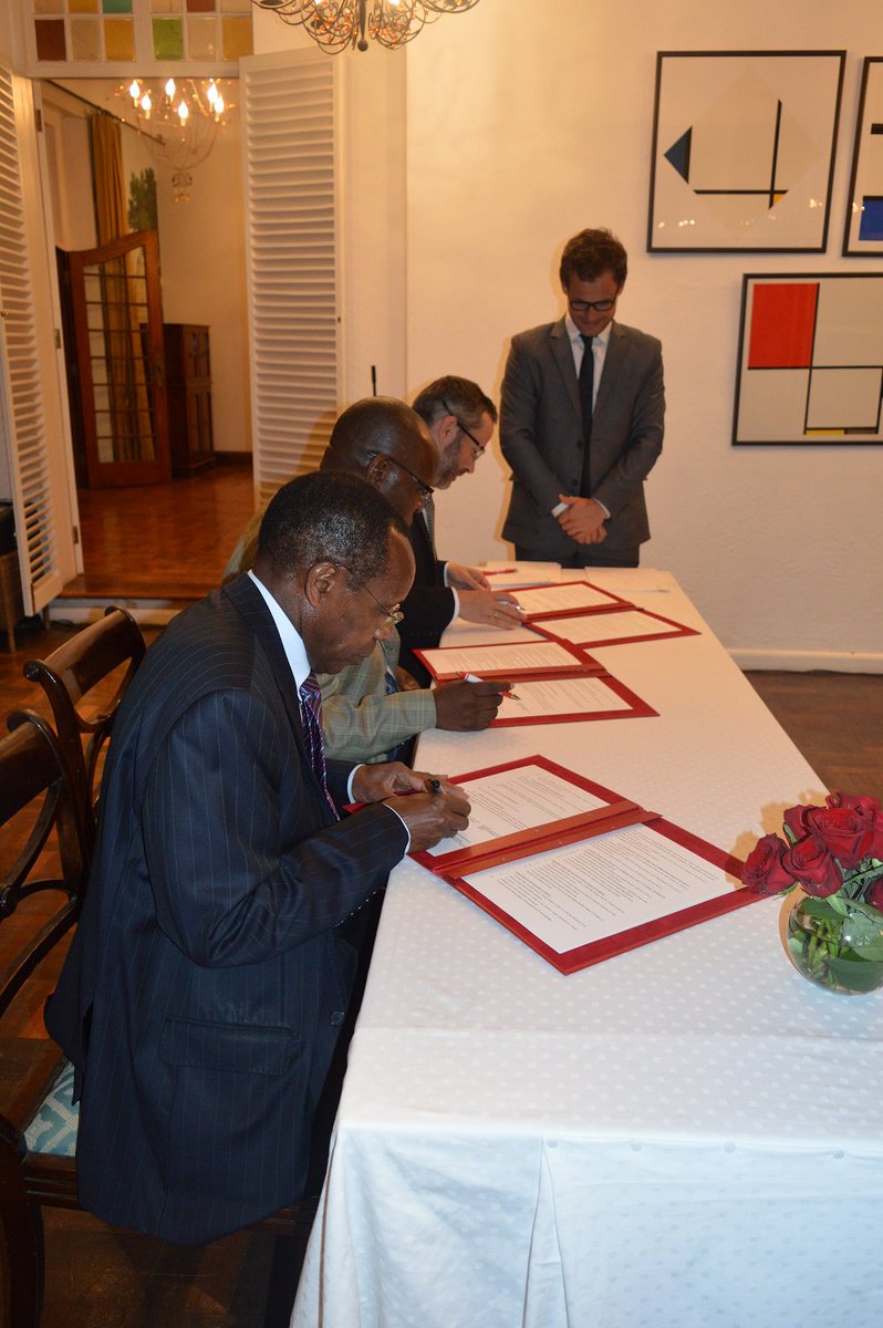 FranceinKenya's tweet photo. #Album #FBF launch of exclusive French learning network in Nairobi #FrenchInKenya https://t.co/sRxYu8wkba https://t.co/TkQHabLZ0x