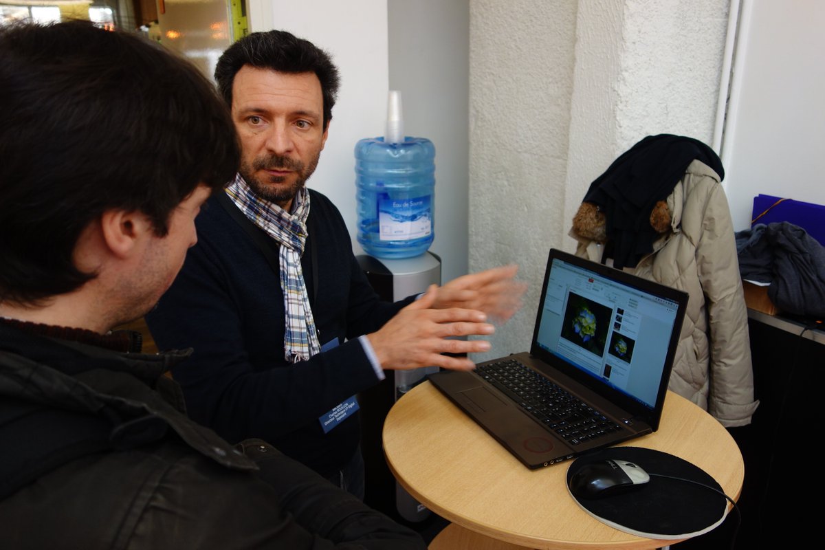 BackBeeCMS's tweet photo. Charles en pleine démonstration de la contribution ! #BackBee à @AgoraCMS /c @crouillon https://t.co/FaoEHjqeay