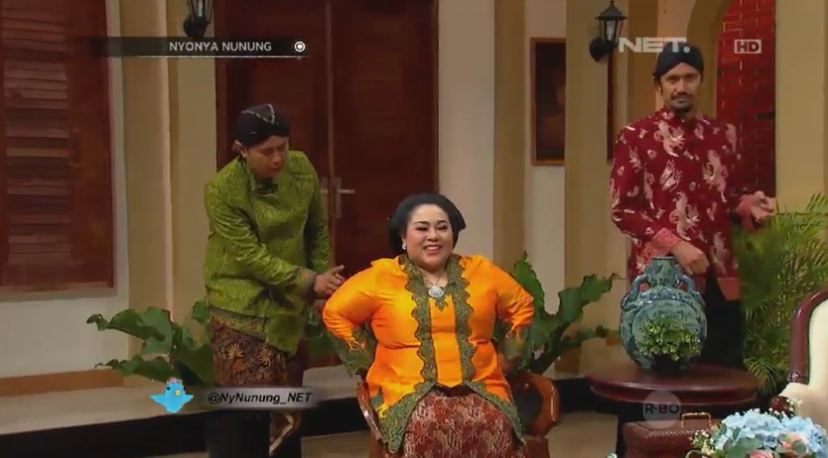 yeaay akhirnya kursi tersayang sudah hadir di <a href="/NyNunung_NET/">Nyonya Nunung</a> :) :) :)