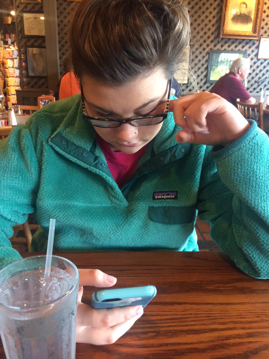CampbellKellsie's tweet photo. Paybacks a bitch @Christineee_1 love you tho ❤️❤️ https://t.co/xAYbutyCzj