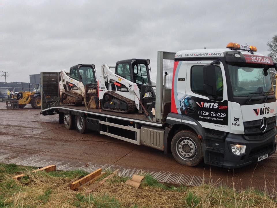 mtsplant's tweet photo. A few shots from another busy week! #planthire #mtsplant #bobcatplant https://t.co/75FAcViFER