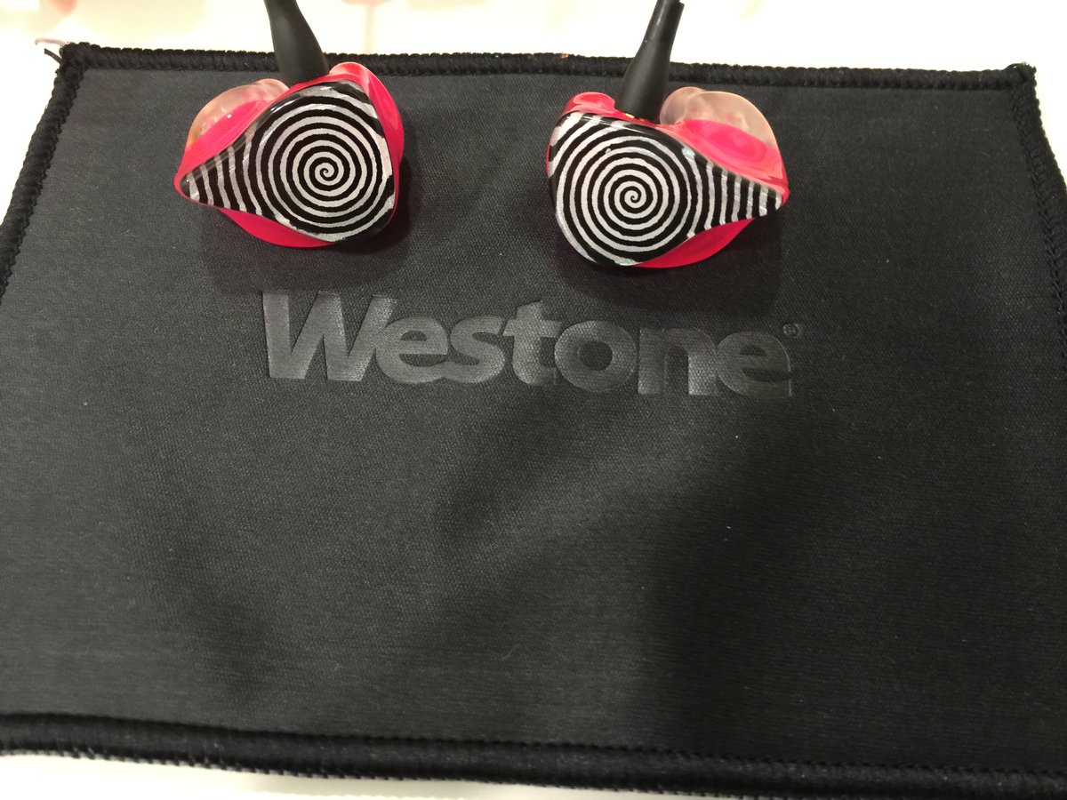 NYChearandbal's tweet photo. Another satisfied customer, who is wearing brand new ES-50 IEMs from @Westone https://t.co/GXYeNh14eu