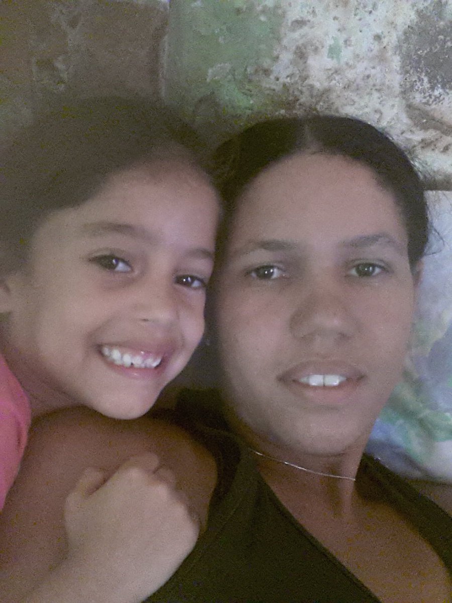 dayaneduarte24's tweet photo. @balancogeral sextou Catuji MG ligadinhas no bafão da fabíola #olhaaaa elaaaaaaa https://t.co/mvdURyAlio