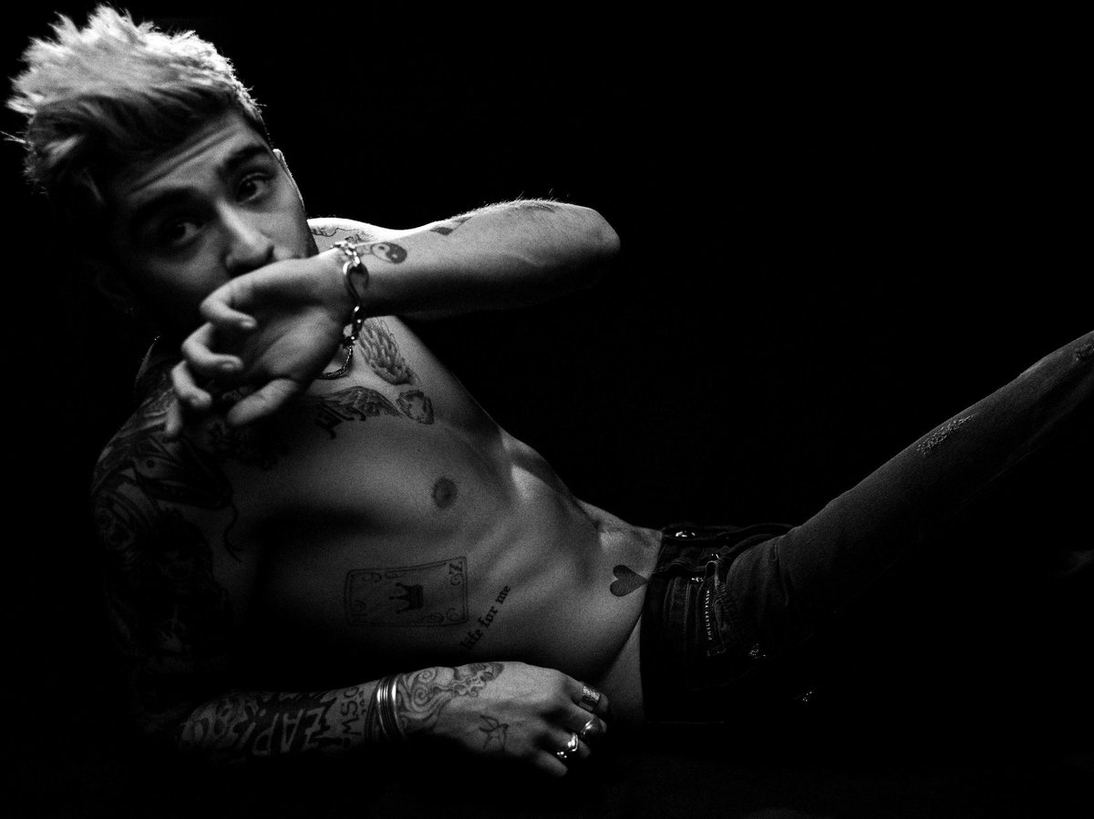 Luister nu het nieuwe album van <a href="/zaynmalik/">zayn</a> #playlist #zquad spoti.fi/22NPGxO