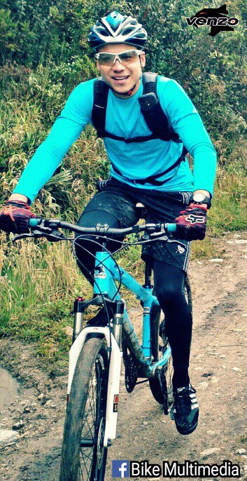 dkyulian's tweet photo. #BikeMultimedia  #VenzoFx3  #MountainBike  #DkYulian  #Rider  #Enduro https://t.co/kXA5dCwayj