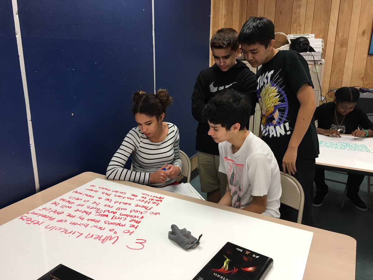 HRulison's tweet photo. @LOLHSIB @LOLHSPrincipal Pre-IB English working hard analyzing The Gettysburg Address. https://t.co/Nv3COyvKYB