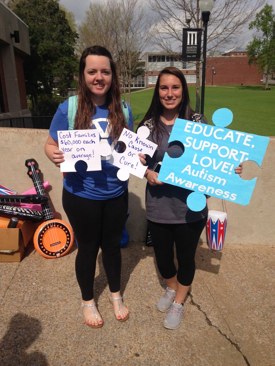 MallorieBell's tweet photo. @MMCBiology #MMCBlue Supporting Autism Awareness https://t.co/jJEpE4Z1Oq
