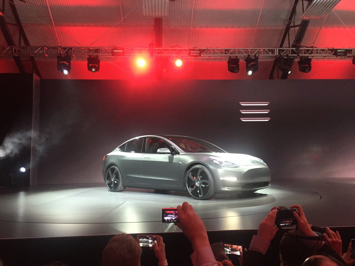 carfanatics's tweet photo. Official: Tesla unveils the Model 3 https://t.co/G6AYai8pqL https://t.co/g0r23HepmJ
