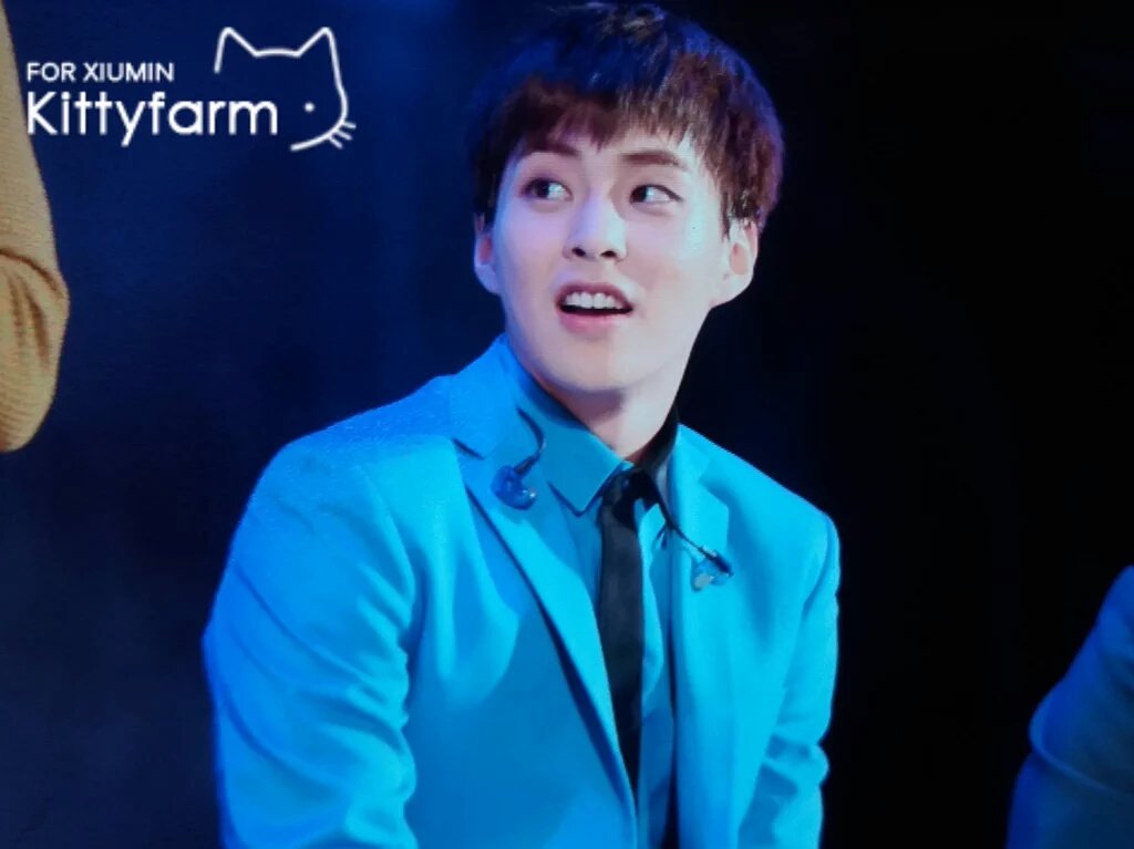BabyXiuHan90's tweet photo. [PREVIEW] 160401 XIUMIN - Secret Night at LOTTE WORLD 
cr. Kittyfarm https://t.co/xVUoESfAu6