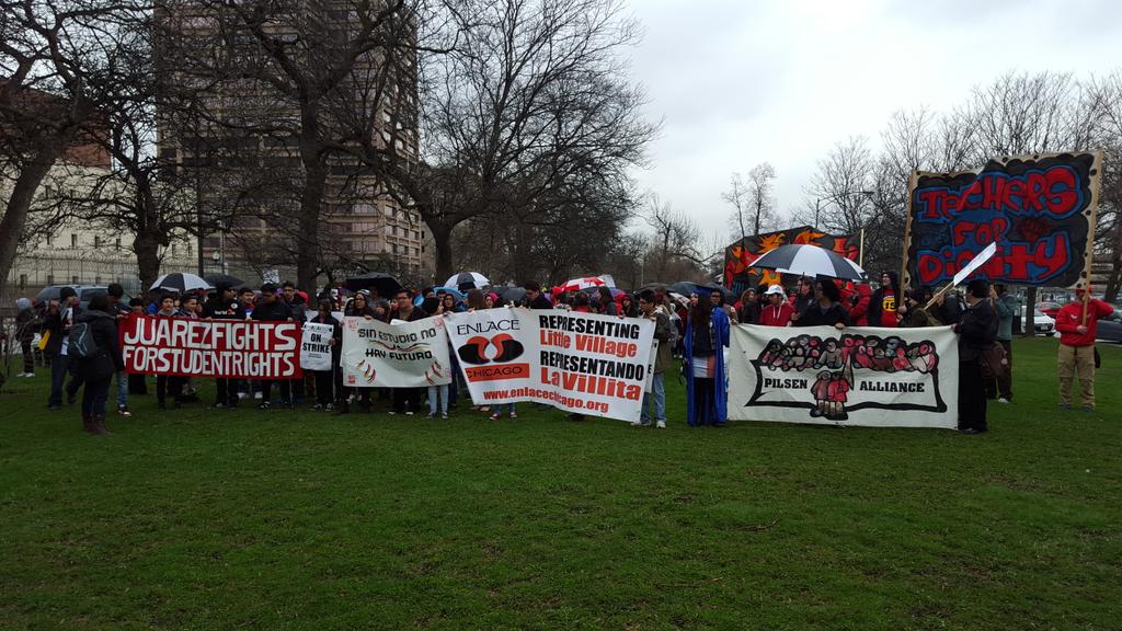 PilsenAlliance's tweet photo. @EnlaceChicago @PilsenAlliance #FightForFunding #ShutDownChi  si se puede! @CTULocal1 @TeachForJustice @gozamos https://t.co/SUWdTjV9nN