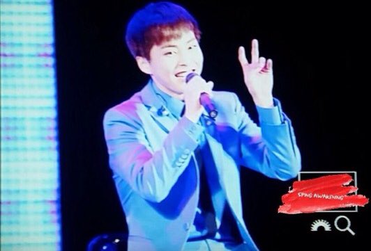 BabyXiuHan90's tweet photo. [PREVIEW] 160401 XIUMIN - Secret Night at LOTTE WORLD 
cr. Spring Awakening https://t.co/k9z726EXid