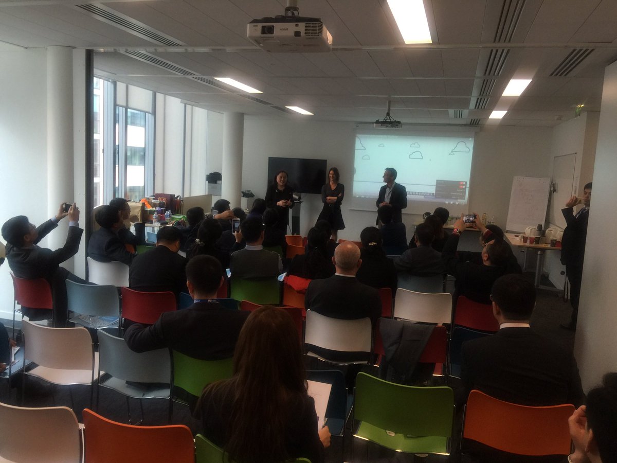 DirectAssurance's tweet photo. Conférence @YouDriveFR en live @g2colombe @agmoisy https://t.co/eUcAC9of3T
