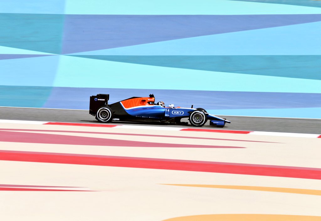 ManorRacing's tweet photo. There's our desert fox @PWehrlein https://t.co/LyUK6OPp9P