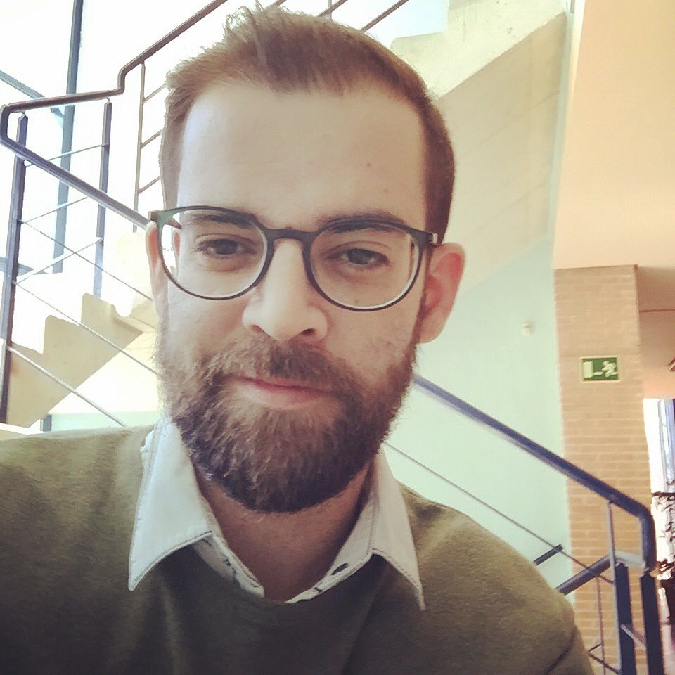 Dcano's tweet photo. Nuevos tiempos, Gafas nuevas de @Sanchezopticos. El mejor sitio, con los mejores profesionales #feapo https://t.co/UU6hDJtc6j